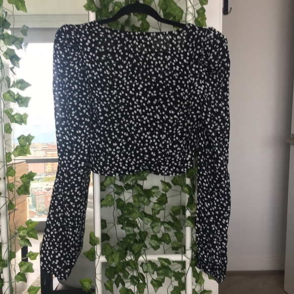 NWT Lulu’s Black & White Floral Printed Adjustable Corset Top with Puff Sleeves - Picture 7 of 10